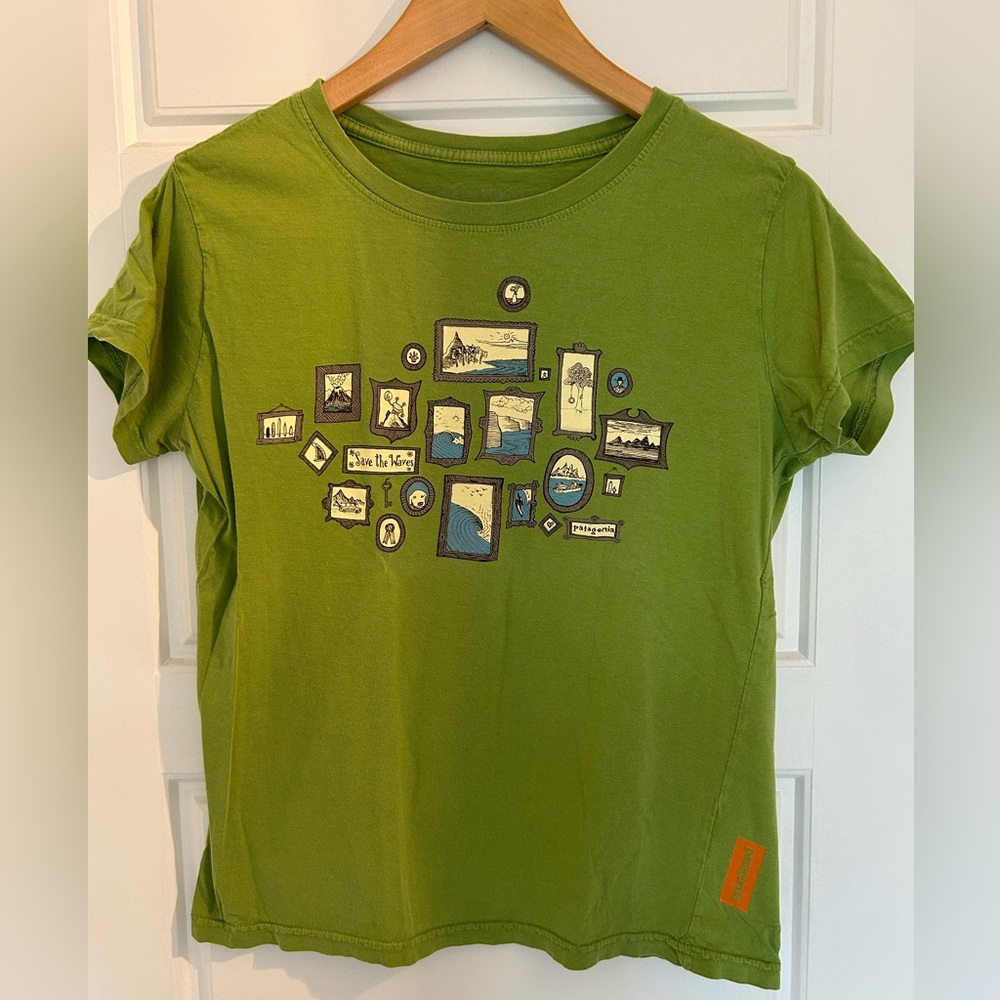 Patagonia Womens Green Graphic Short Sleeve Tee